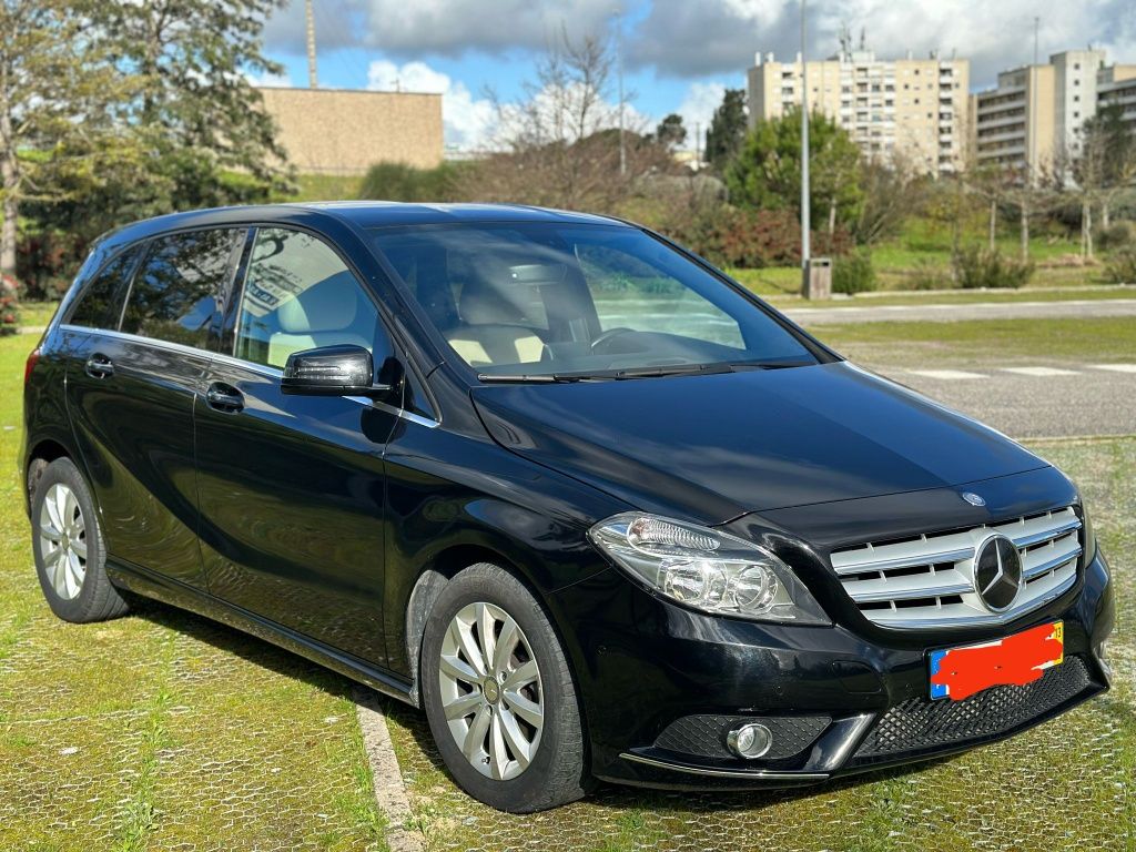 Mercedes B 200 como novo particular