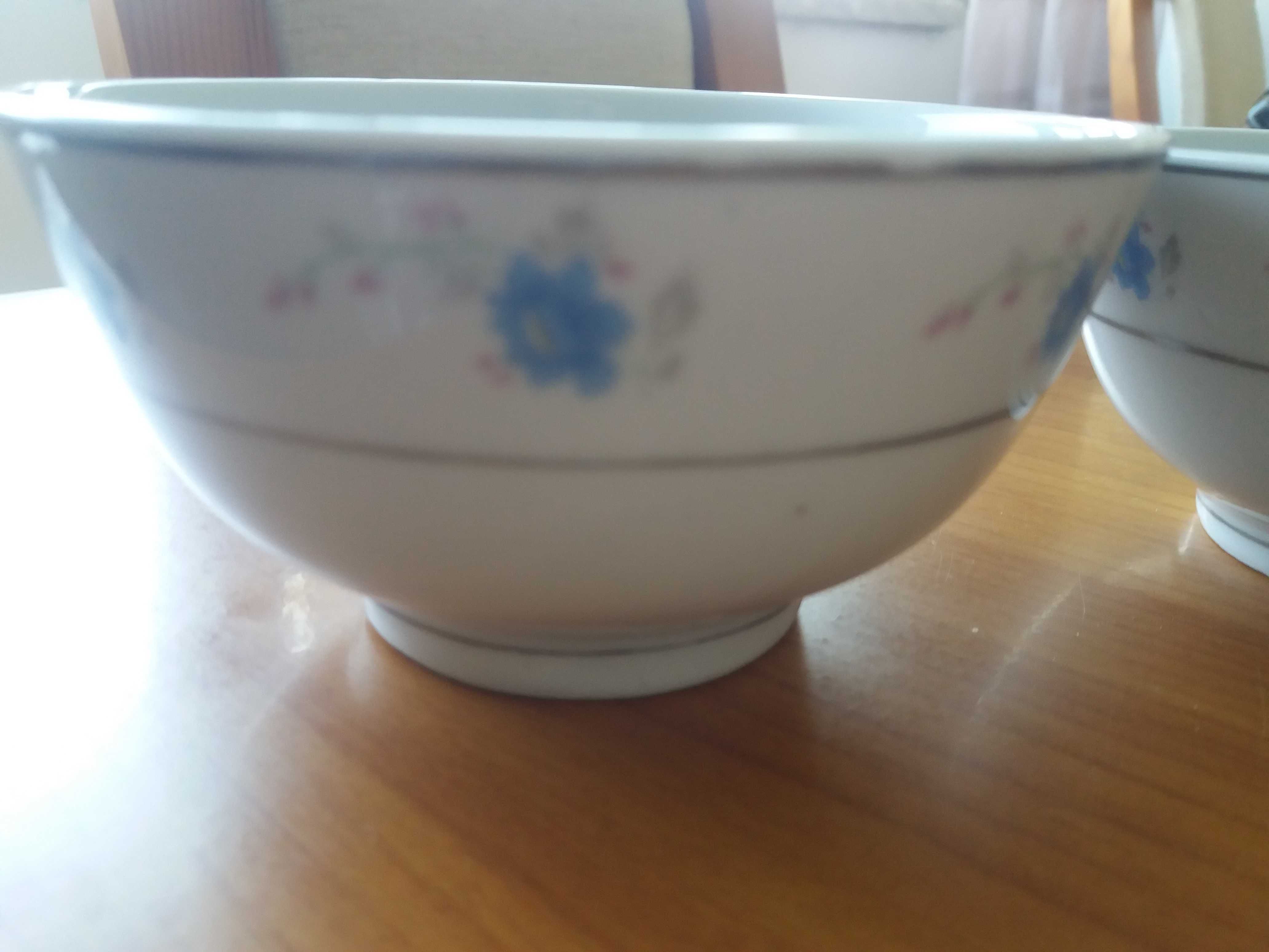 Duas taças chinesas