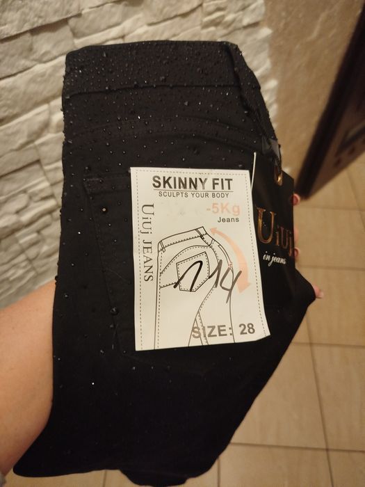 Nowe Spodnie cyrkonie 28/s błyszczące czarne