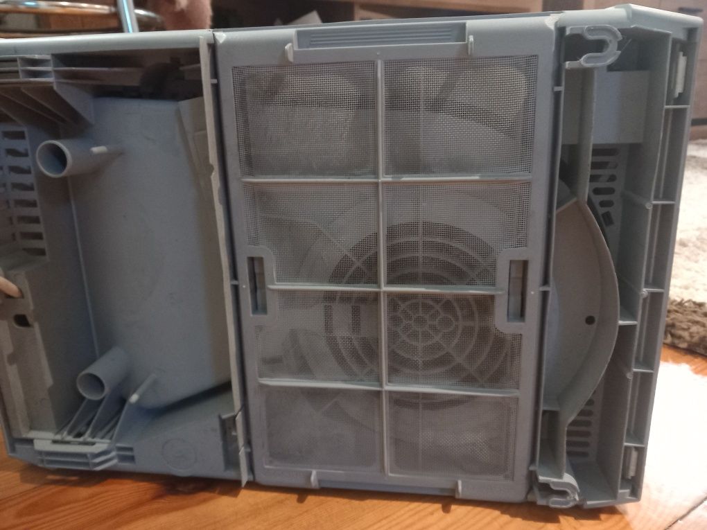 Termowentylator nagrzewnica łazienkowa AEG vh 212