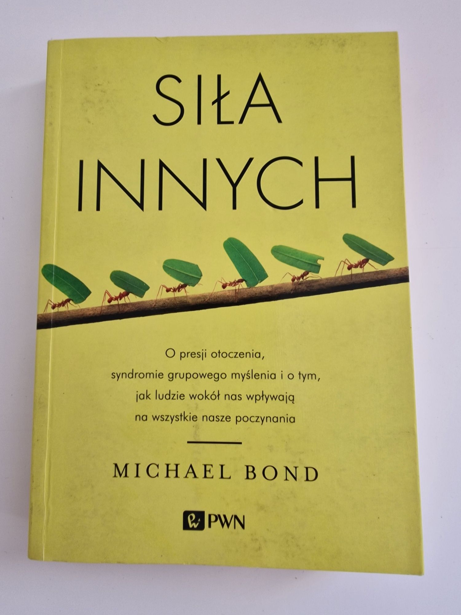 Siła innych Bond