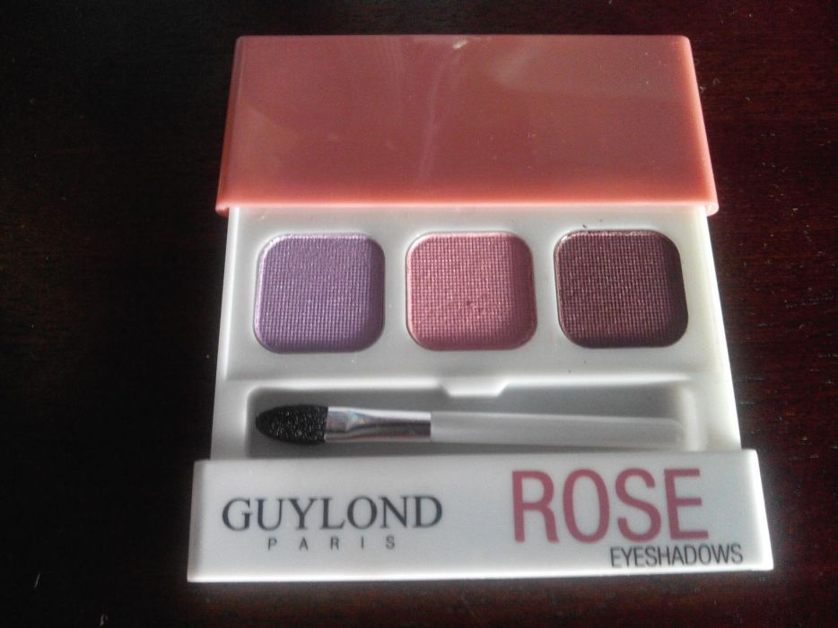 Lote de 2 sombras Roxo e Preto e 3 sombras Rosa e Castanho + Pincel