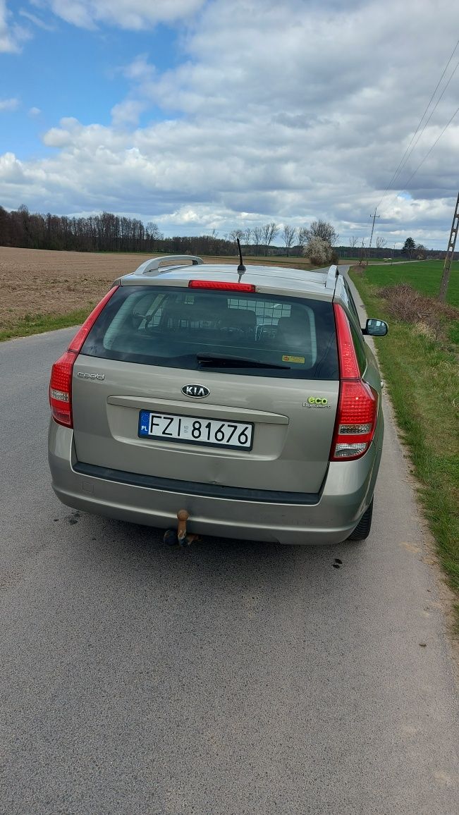 Kia Cee'd 1.6 crdi 2010r.