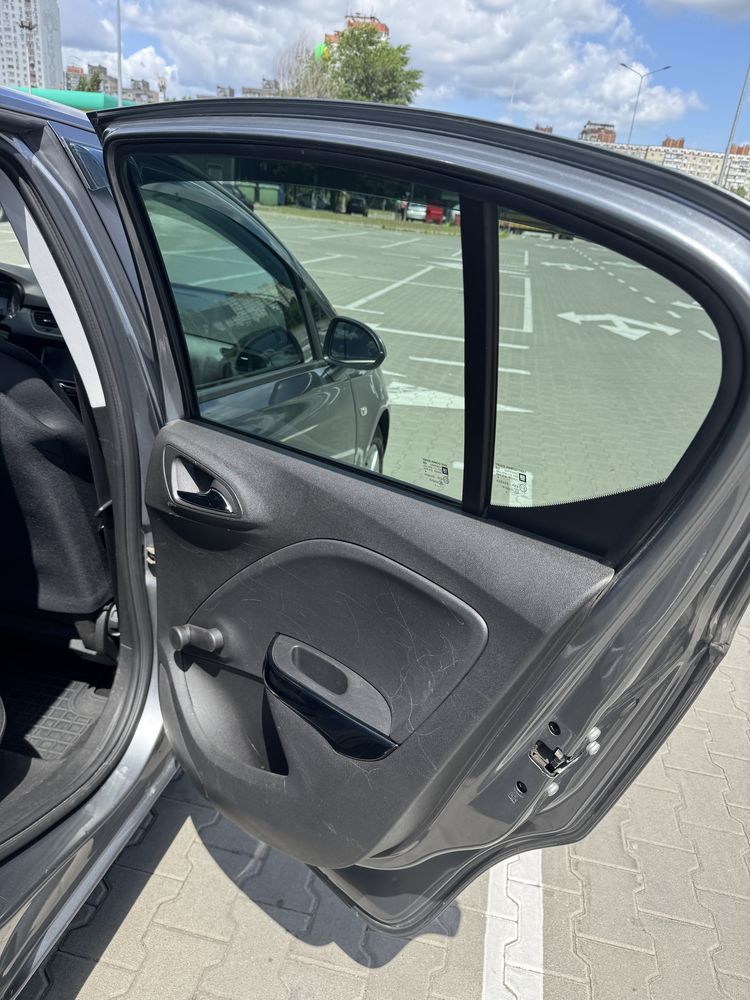 Автомобіль Opel Corsa 1.4 2017 рік Офіціал Автомат