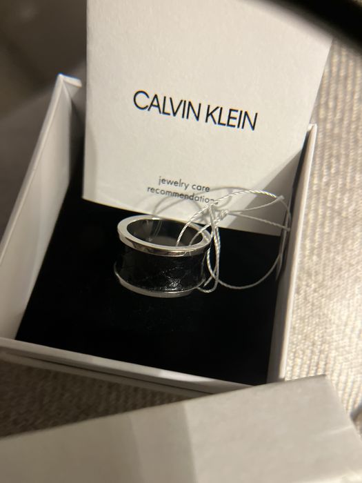 Anel calvin klein 14