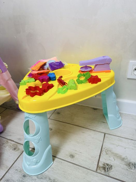 Мольберт / стіл для ліпленя / нічний стіл для малюванч