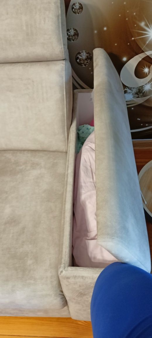 Duża sofa do salonu
