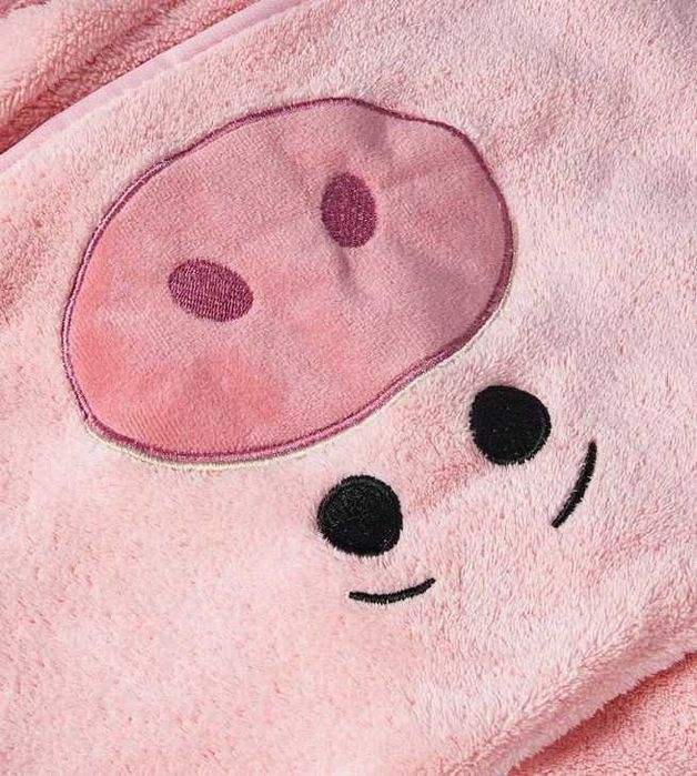 Cudownie Mięciutkie Przyjemne w Dotyku PONCZO z Kapturem Motyw Świnki