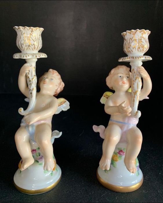 Par de casticais com dois anjinhos da artibus