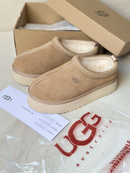 Угги Tazz , Натуральне хутро!! короткі ,натуральний  замш . Ugg , угги