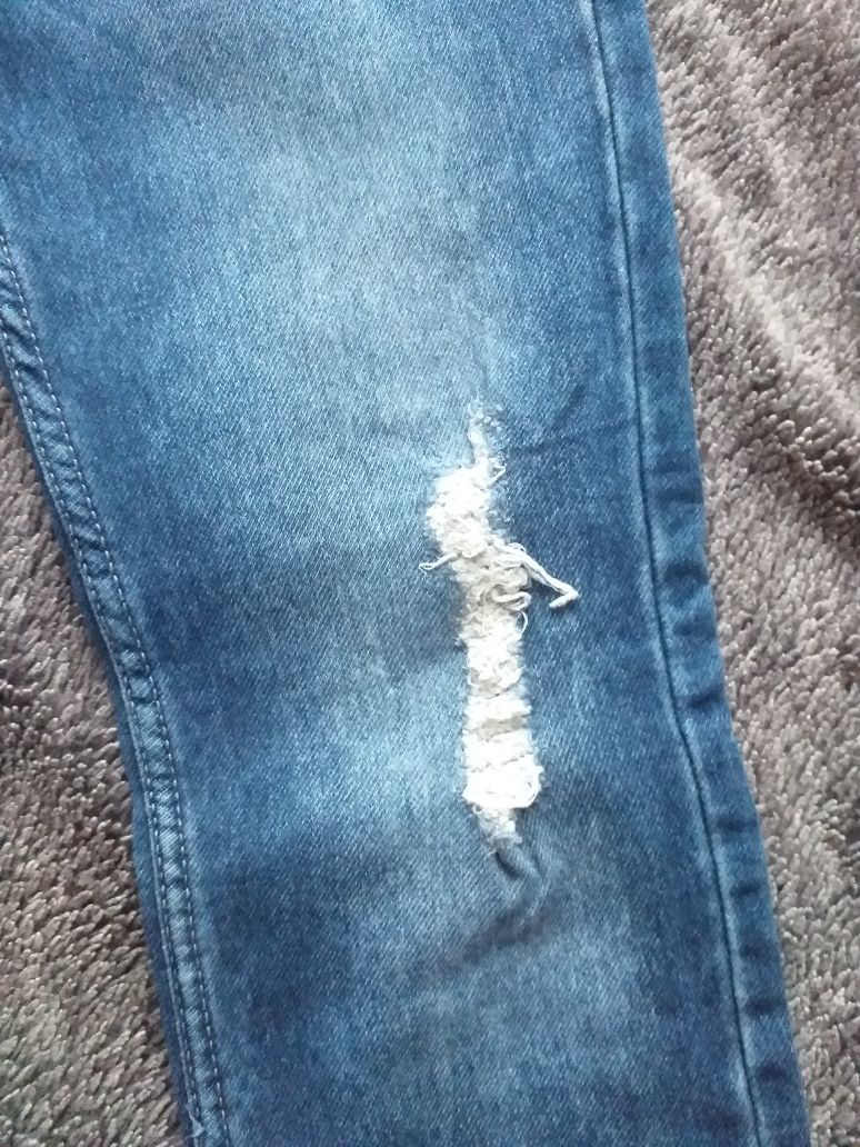 Jeans chłopięce 146 rozm