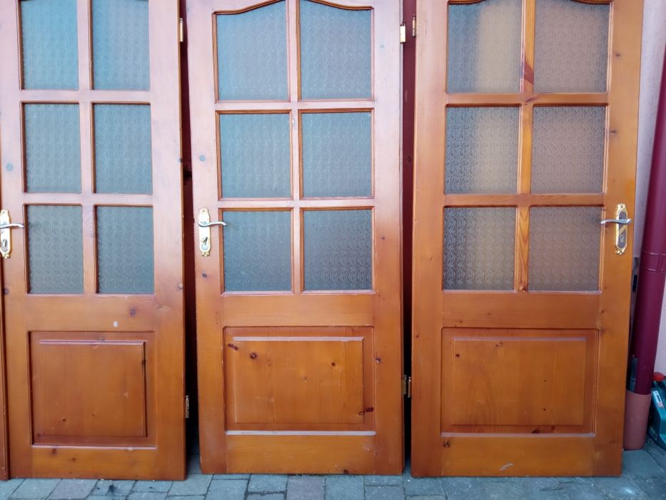 Двері міжкімнатні 6шт дерев'яні хорошої якості з коробкою і лиштвою