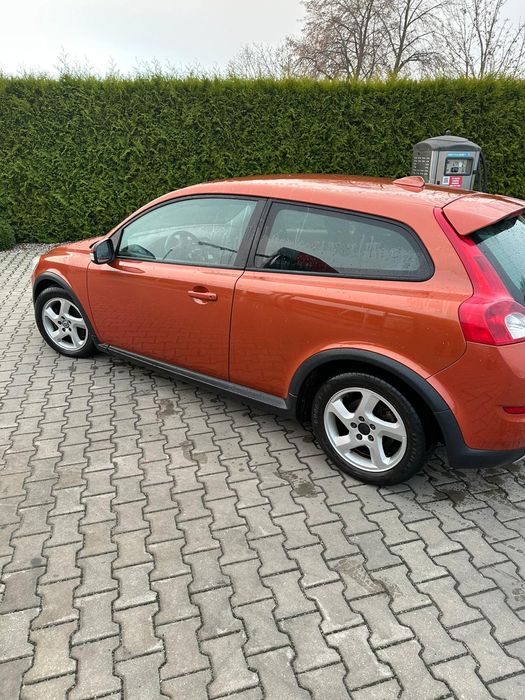 Volvo v30 rok 2010