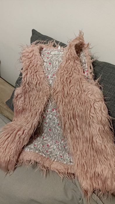 Dziewczęca kamizelka w rozmiarze 116