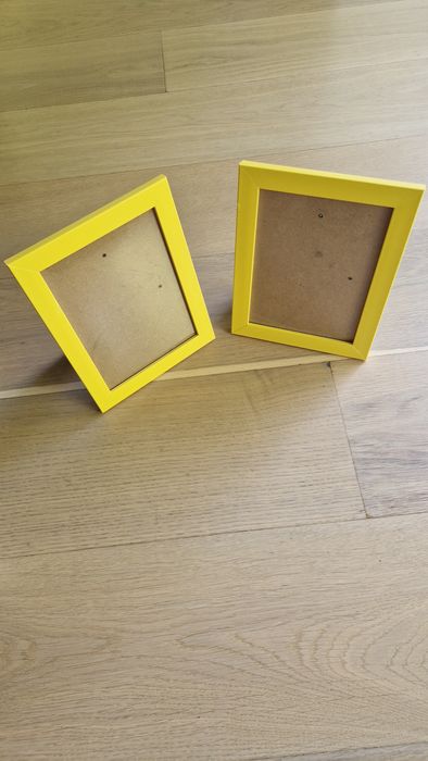 2 szt ramek na zdjęciach 13x18cm