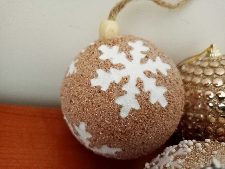 Enfeites de Natal em Tons Creme