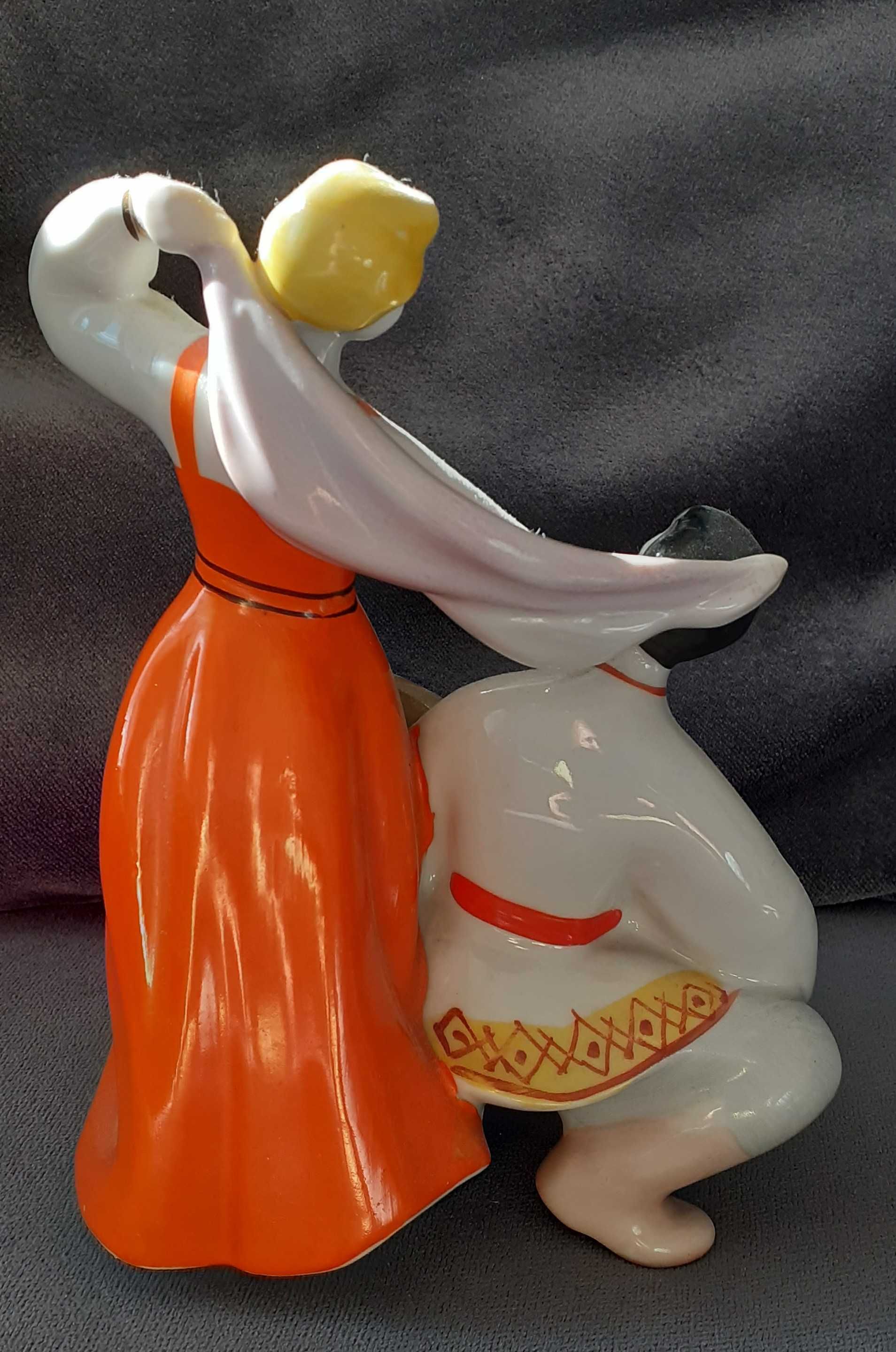 figurka Taniec z bałałajką ceramika połonne zsrr wołyń