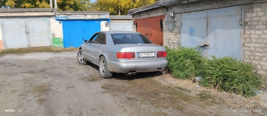 Продам автомобиль Audi A8 quattro