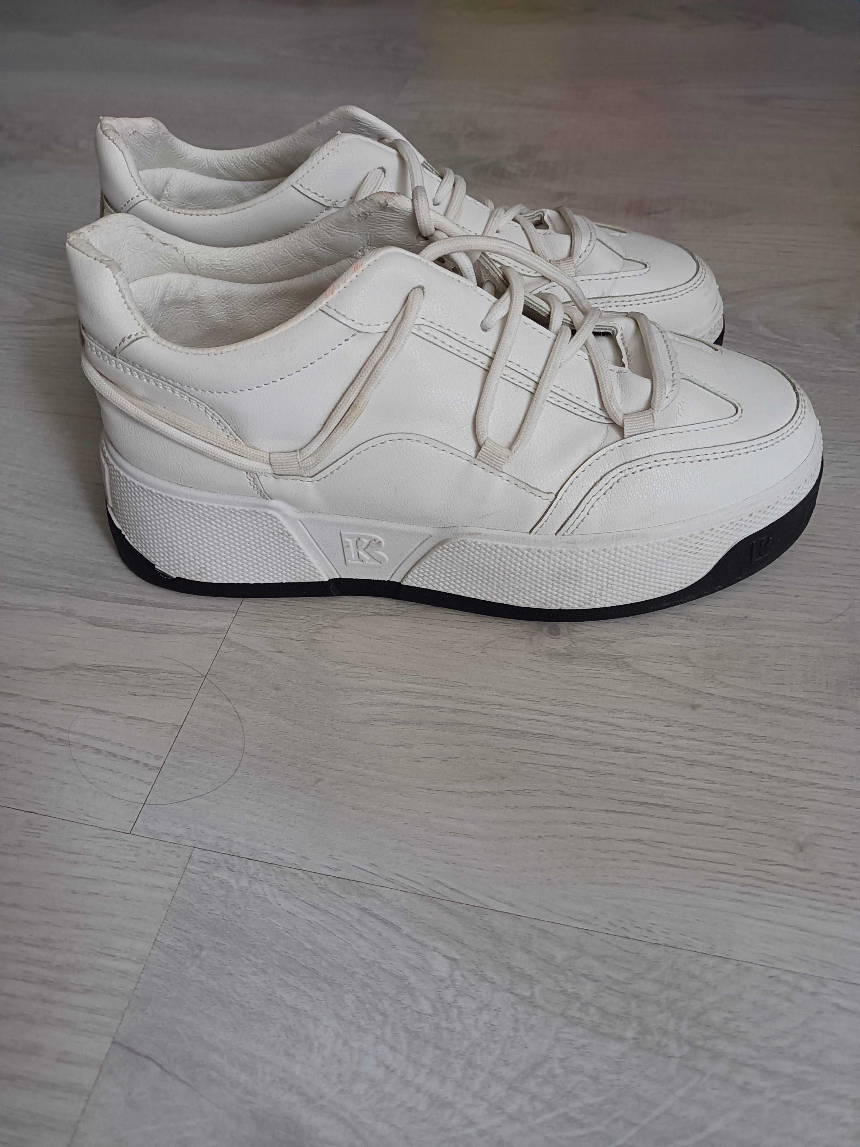 Buty damskie-sneakersy- Princess -rozm.40