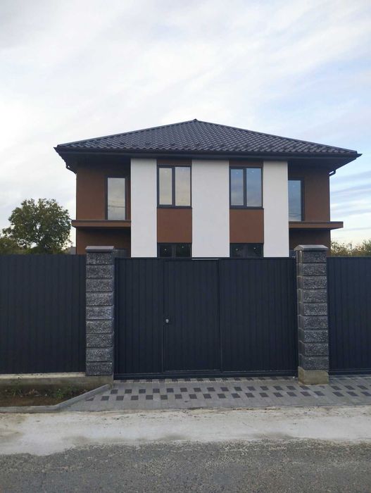 Без%!Продам Дуплекс 130м2 с. Гатне  97000 торг