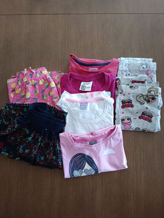 Zestaw ubrań dla dziewczynki 122/128