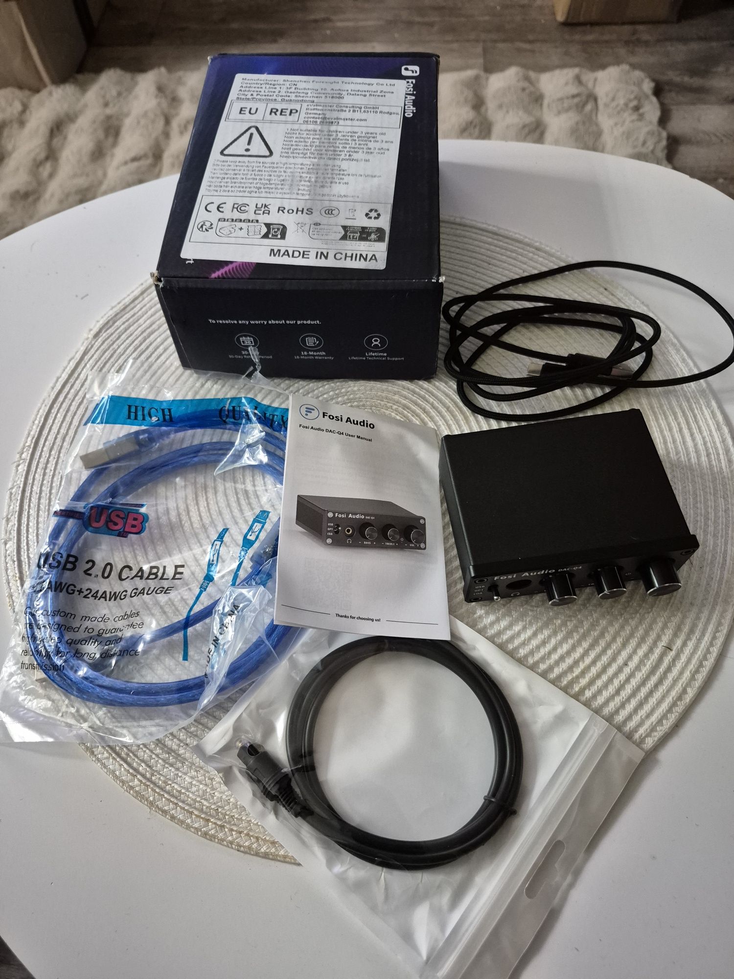 Fosi Audio Q4 DAC – Wzmacniacz Słuchawkowy i Konwerter Cyfrowo-Analogo