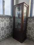 Vitrine / Cristaleira vintage em madeira e vidro