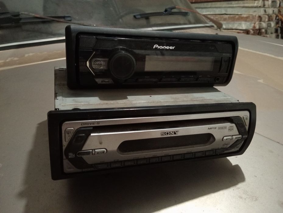 Rádios Pioneer/Sony