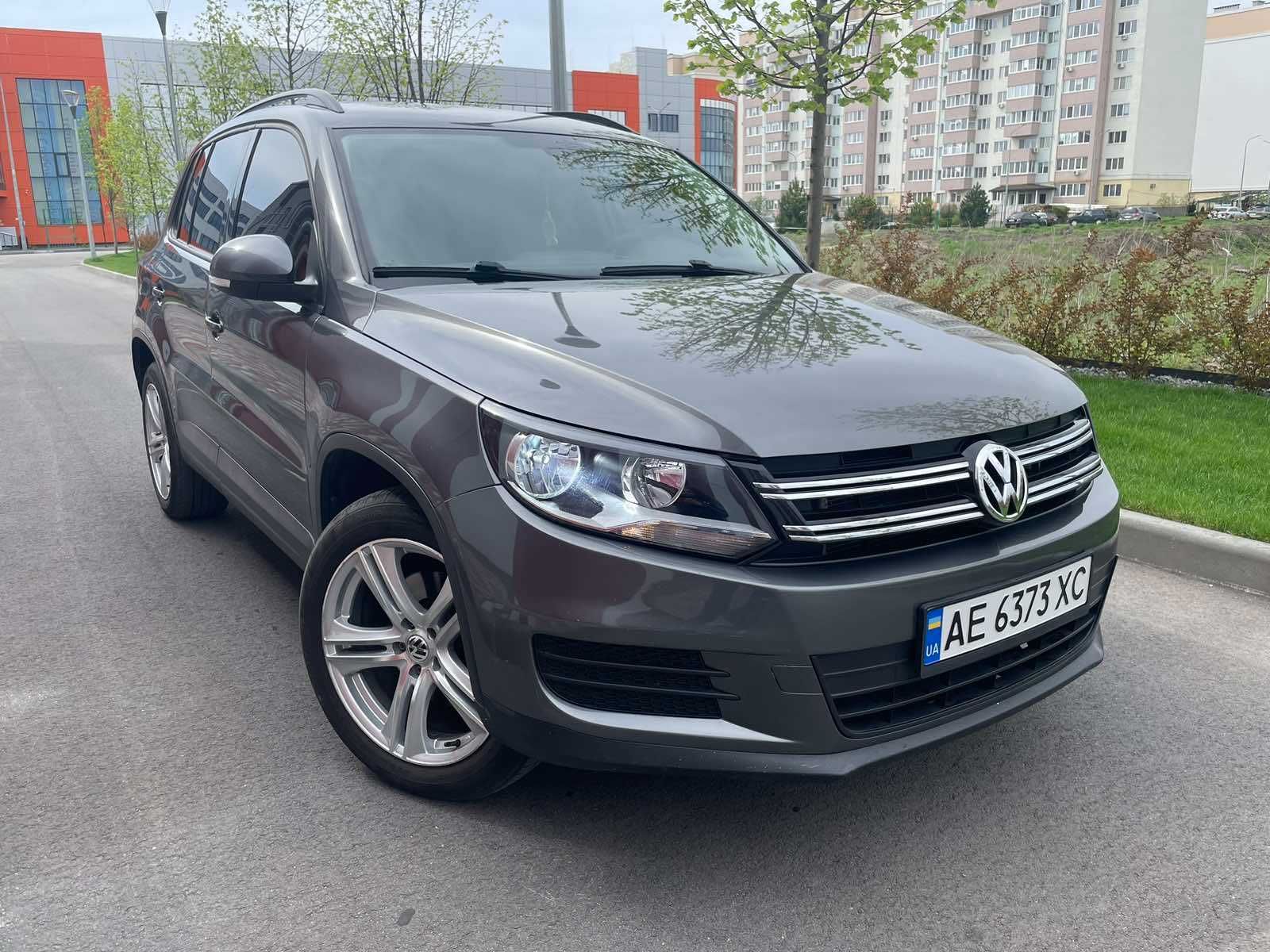 Volkswagen Tiguan 2015 год 2.0 бензин 84тыс.км Обмен/Рассрочка