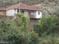 Casa Para Restauro e Terreno Emeres Valpaços