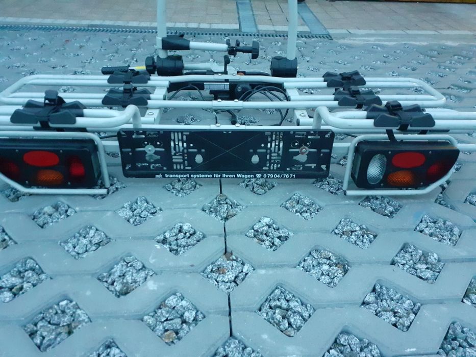 Sprzedam bagażnik na hak na 4 rowery