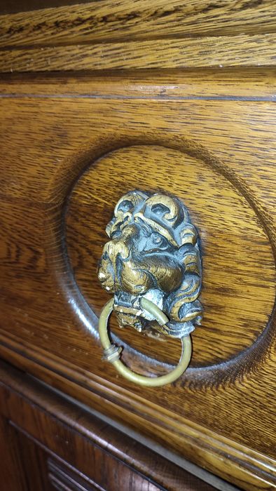 Piękna olbrzymia komoda.