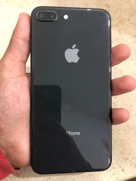 Iphone 8  plus como novo