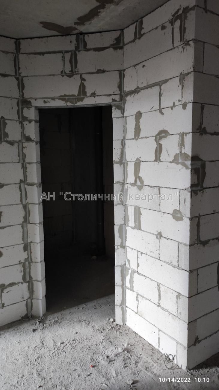 Терміновий продаж 3к квартири  по вул.Ракетна-24  Голосіївський р-н.