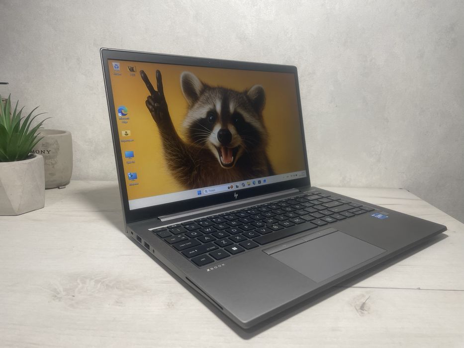 МЕТАЛЕВИЙ HP ZBook Firefly 14 G8 i5-1135g7 16GB/256GB SSD FullHD IPS