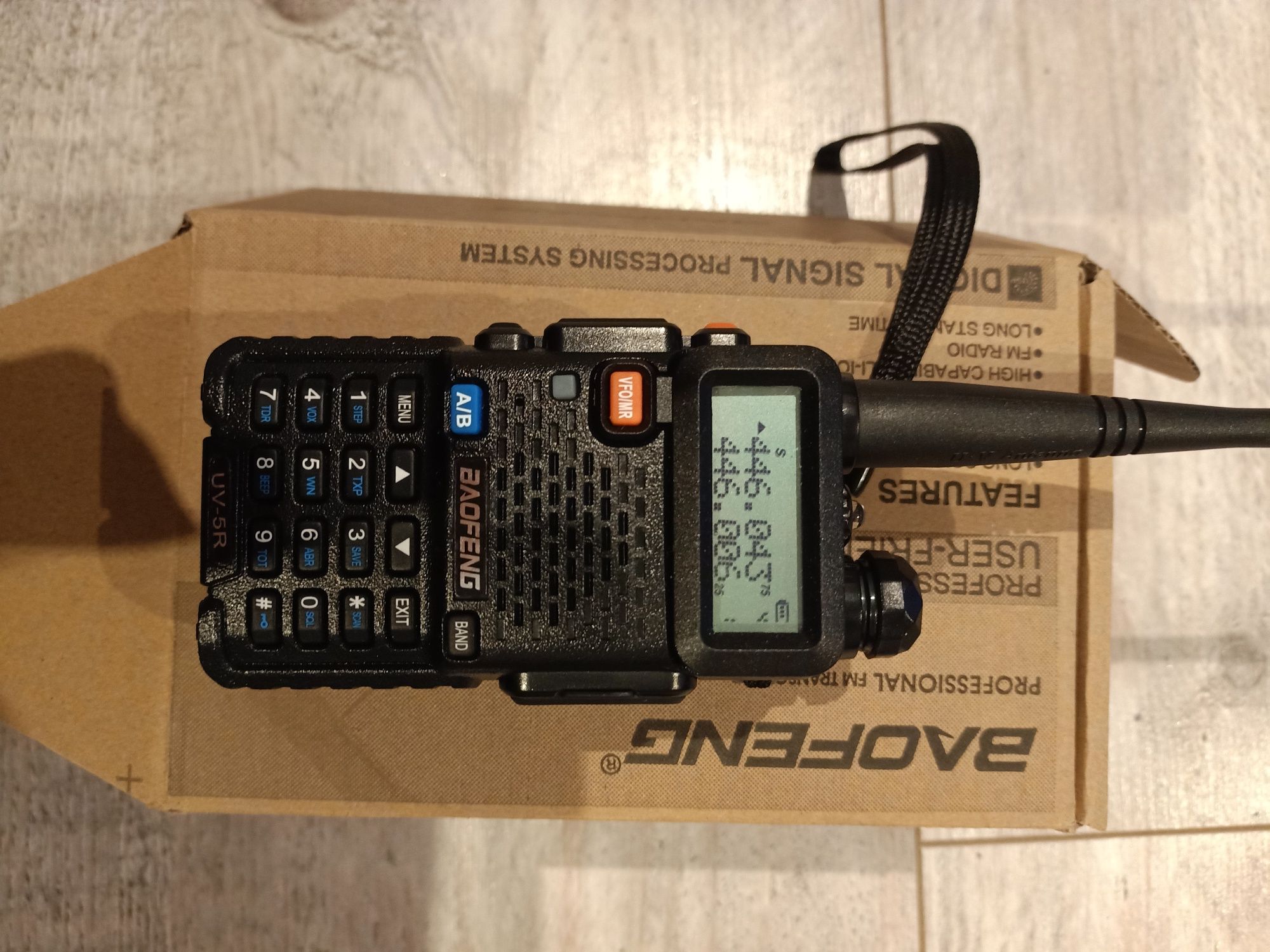 Radio telefon Baofeng uv-5r