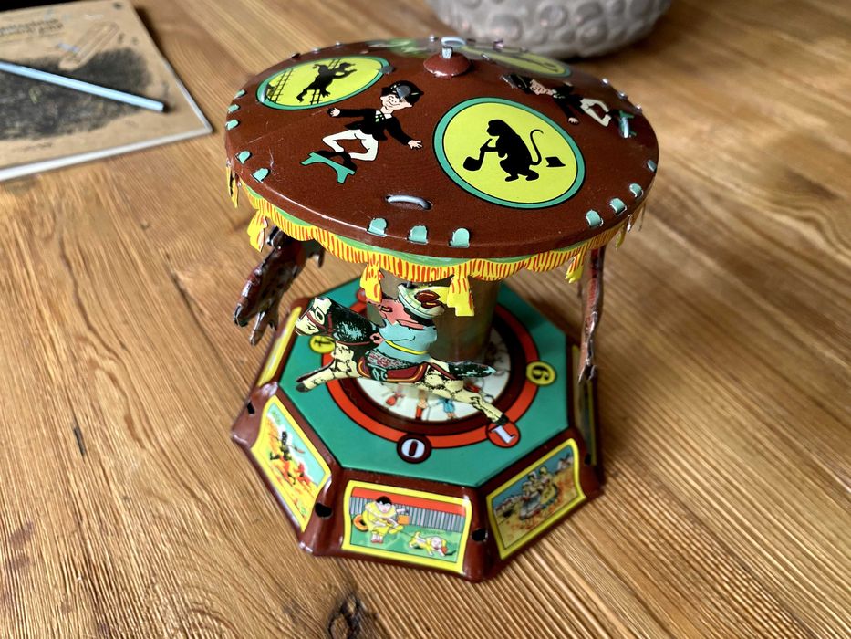 Brinquedo de lata Vintage Paya 1905- Carroussel Feira (Colecionavel)