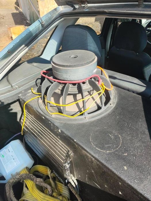 Продам сабвуфер 15