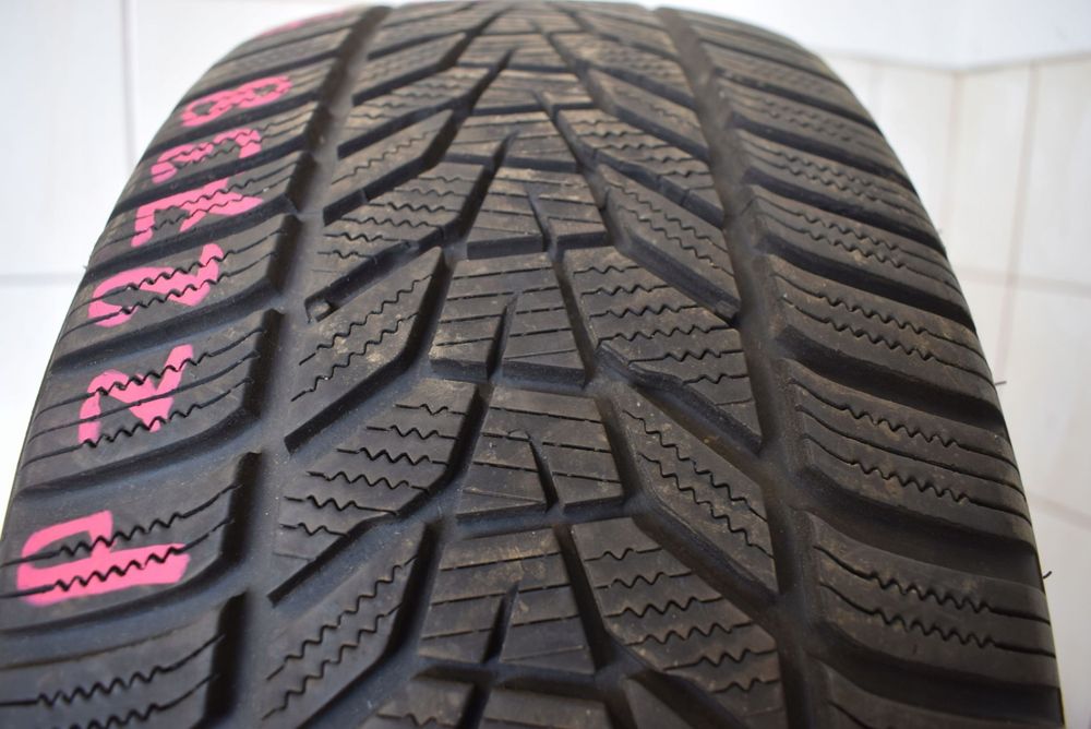 R18 235/45 Hankook Winter i*cept evo 3 98V Wysyłka gratis!
