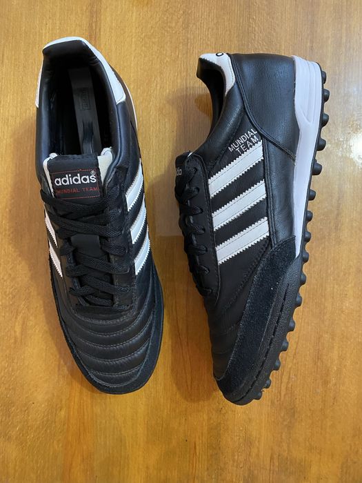 Сороконожки adidas Mundial Team