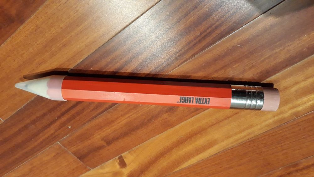 Lápis XXXL original e novo