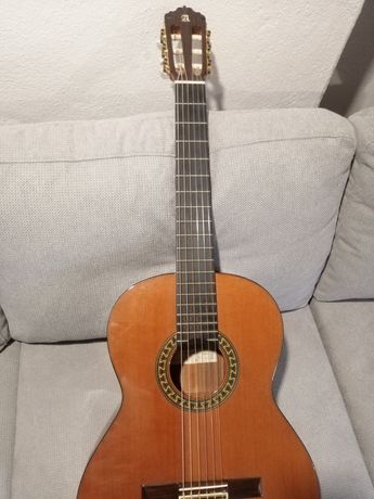 Guitarra alhambra 5P