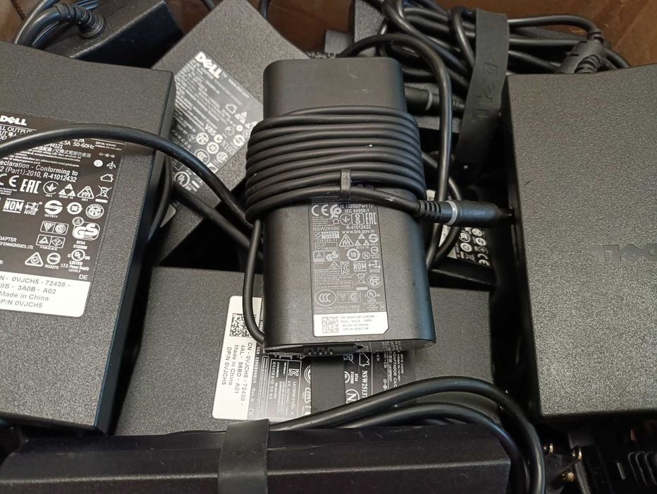 Зарядний пристрій DELL зарядка 90/130W