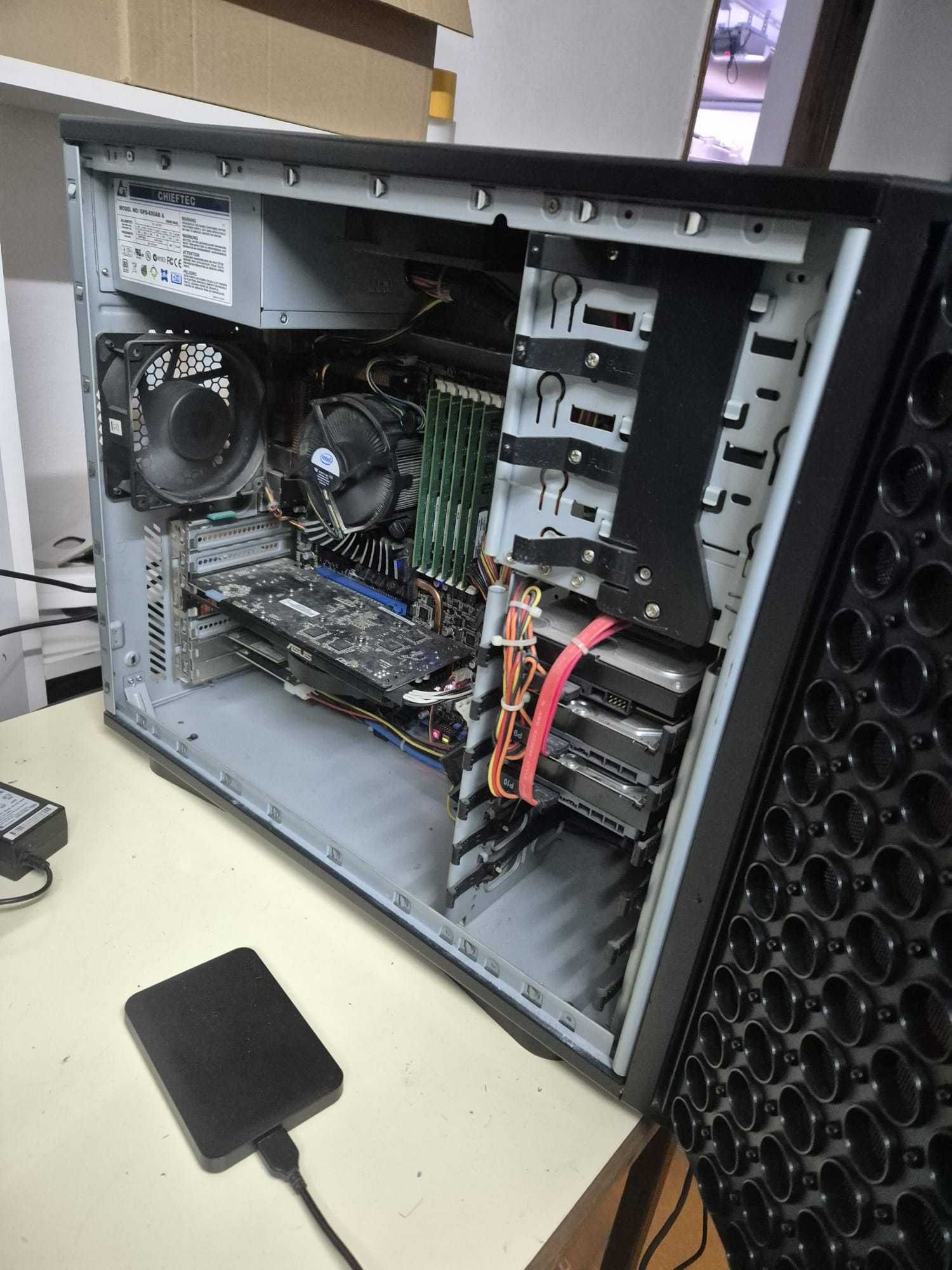 Computador + 2 monitores Lg, varios discos, grafica Asus - negociável