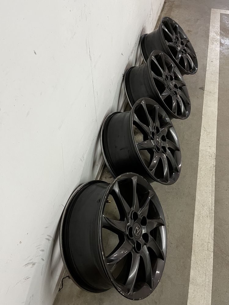 Alufelgi Toyota 5x114.3 R17/17”/Et50/Oryginalne