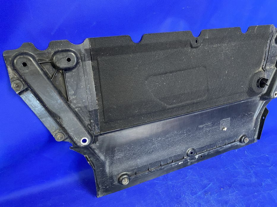 OSŁONA silnika AUDI A4 B9 płyta pokrywa dolna oryginał 43 km przebiegu