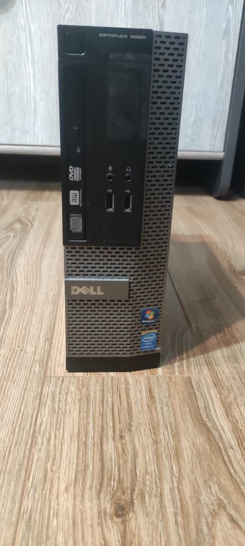 Komputer stacjonarny Dell Optiplex 3020