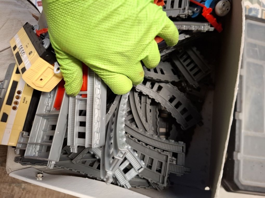 Pudełko z torami trackmaster Tomek i Przyjaciele