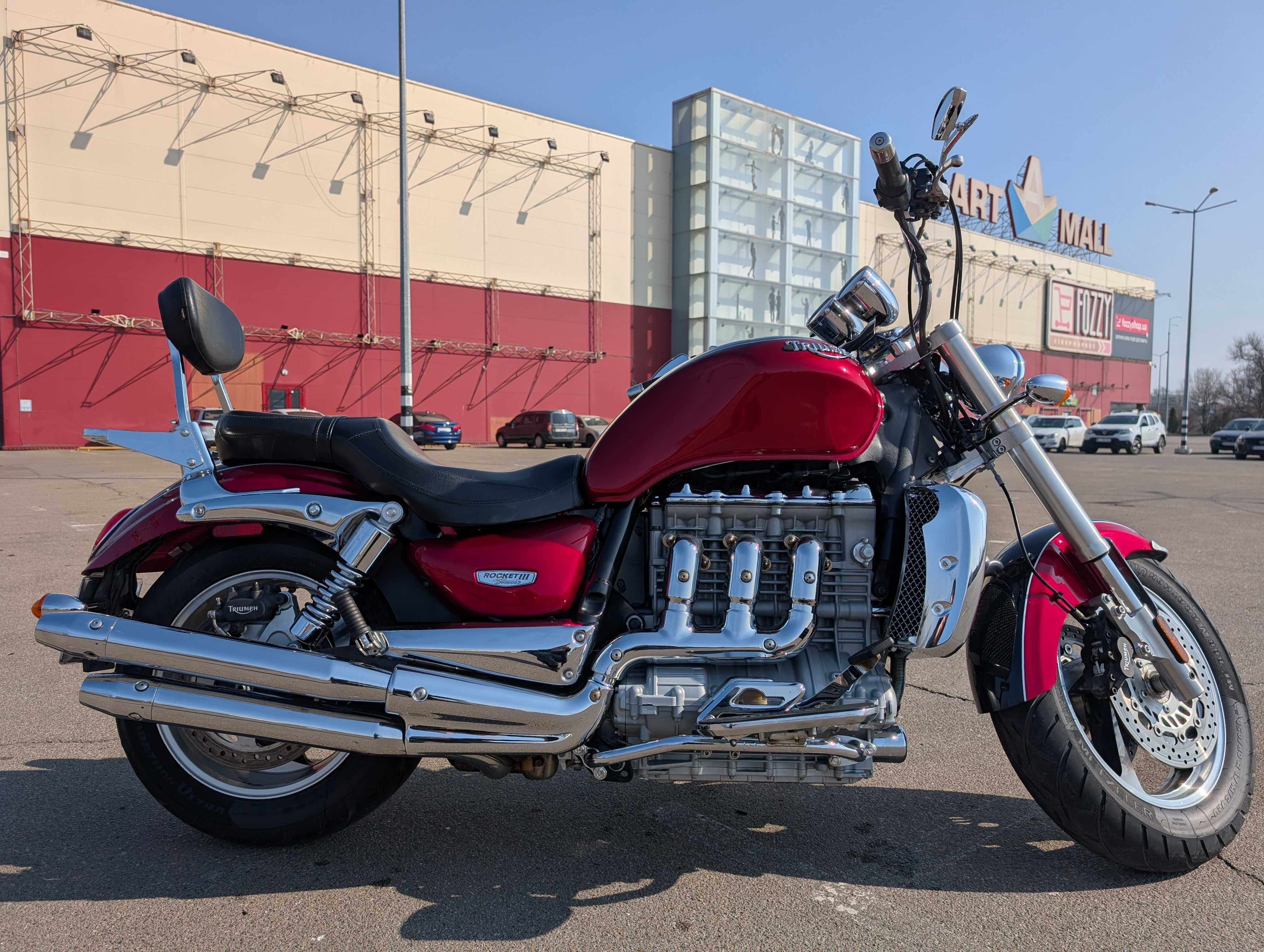 Мотоцикл Triumph Rocket III Classic MoToBaZa