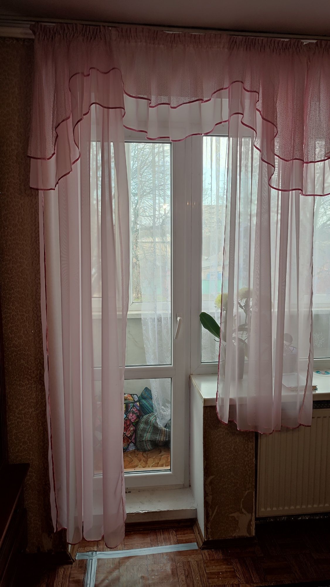 Тюль для вітальні, спальні